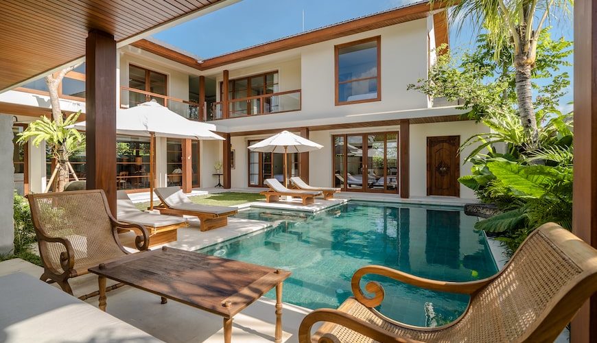 Villa Uma Berawa: 5-bedroom Villa in Canggu, Bali - Nakula